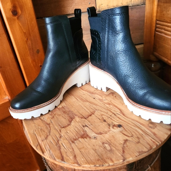 DOLCE VITA HUEY LEATHER ANKLE BOOT- WOMENS SIZE 8 - Picture 6 of 8